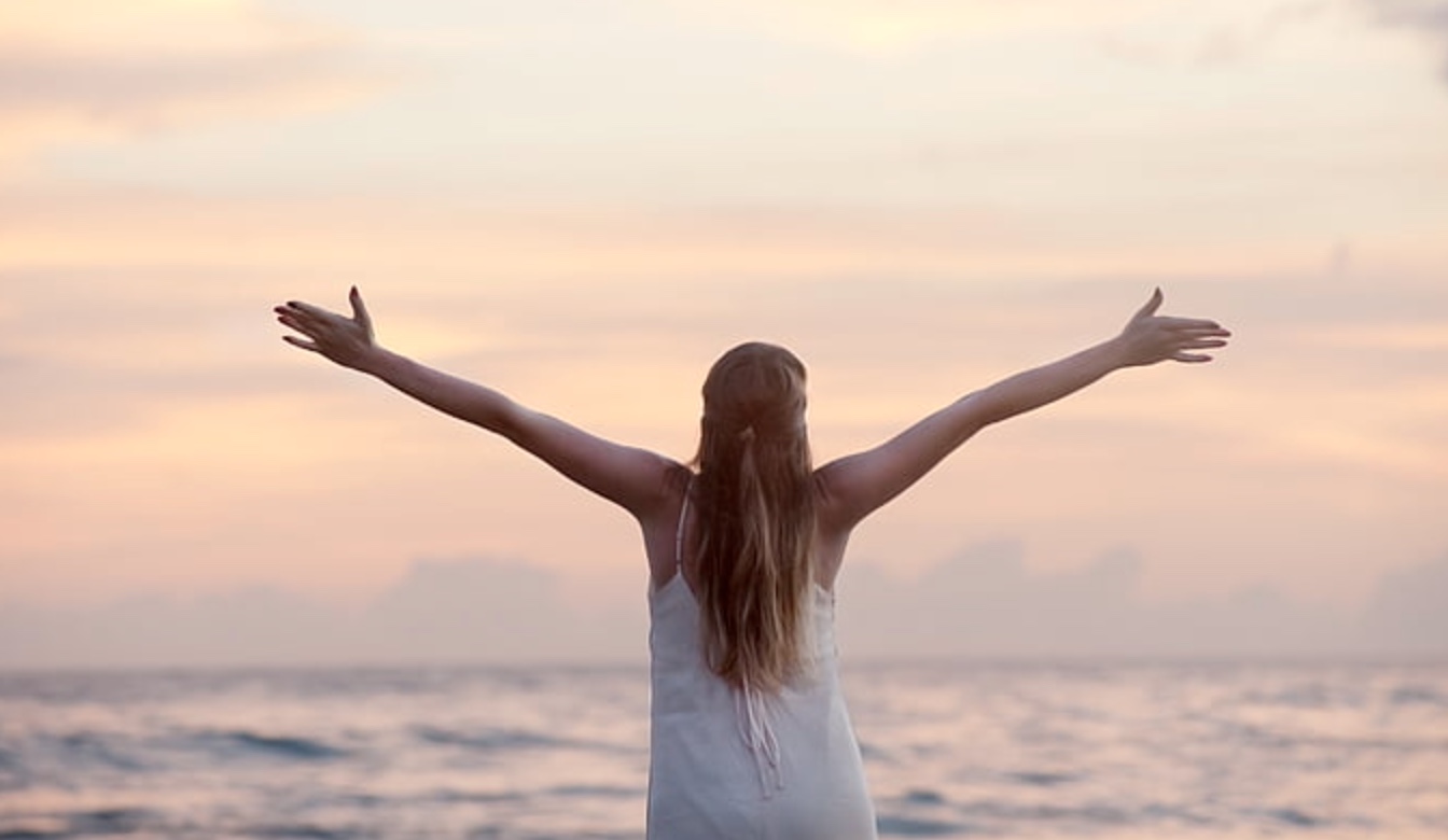 How To Protect Your Face From Sun Damage