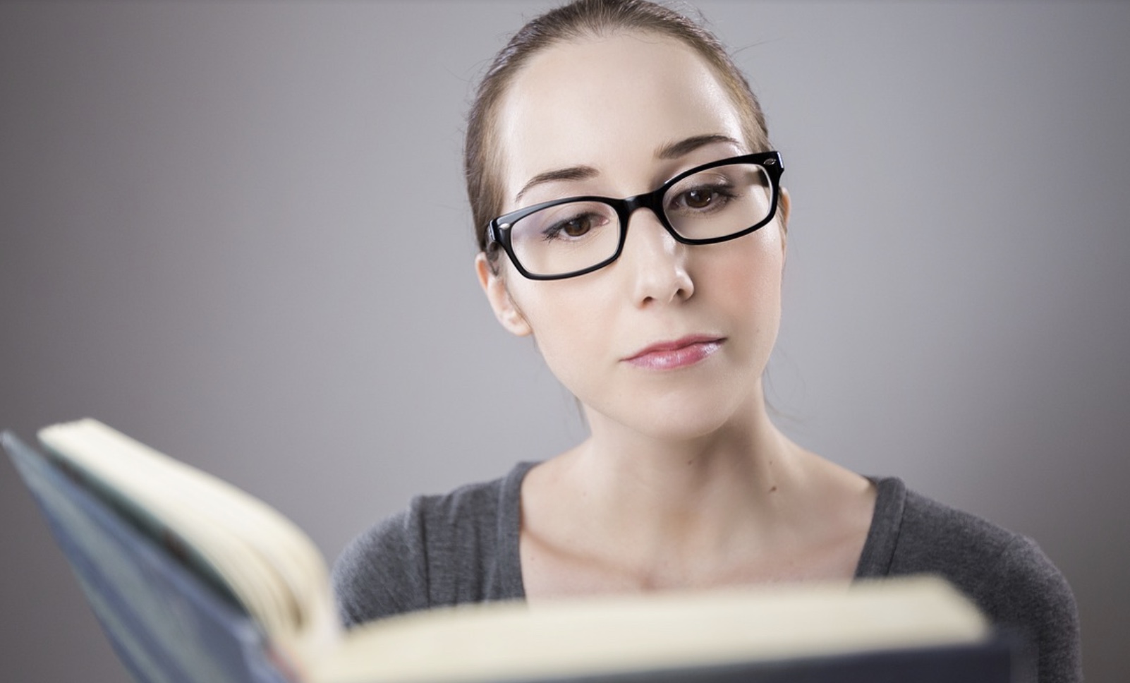 Finding The Right Reading Glasses & Frames Online