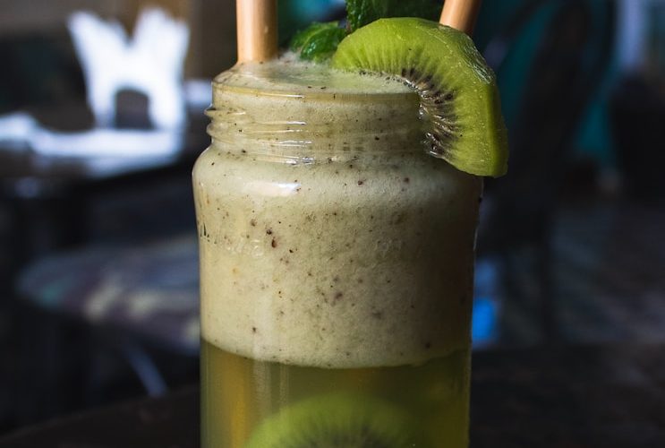 Kiwi fruit shake
