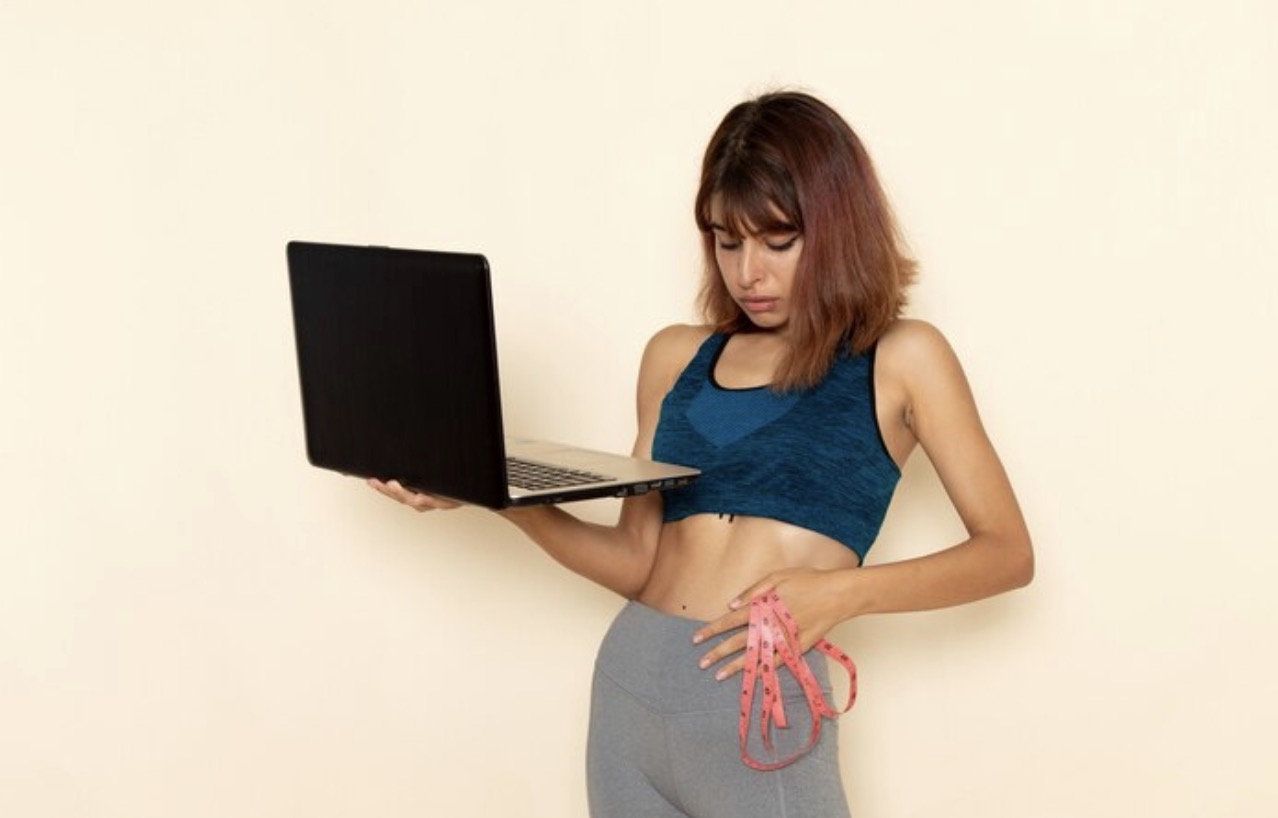 The Pros and Cons of Using Online Resources for Weight Loss